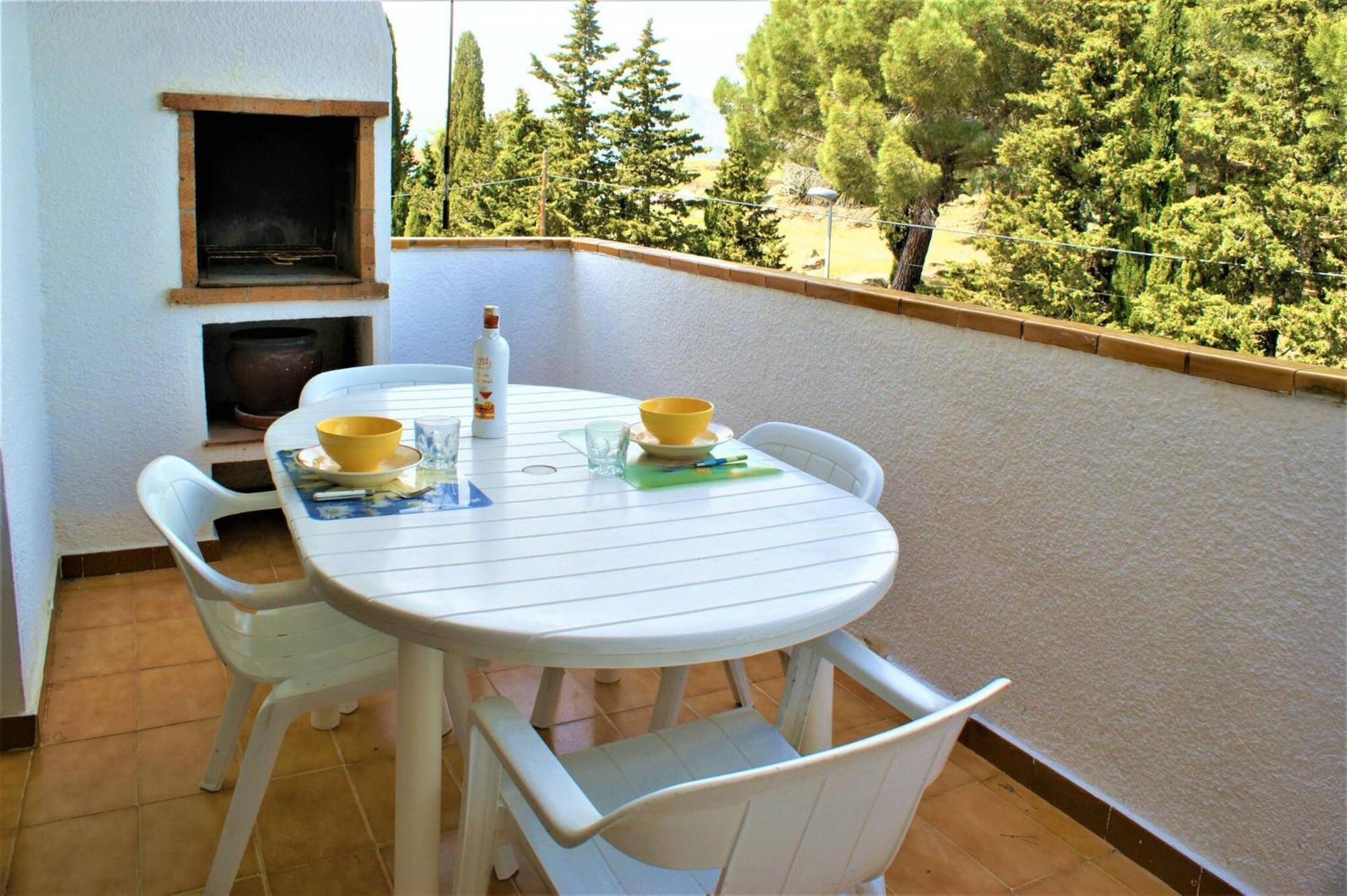 Apartamento En Roses Parking Y Piscina Comunitaria المظهر الخارجي الصورة