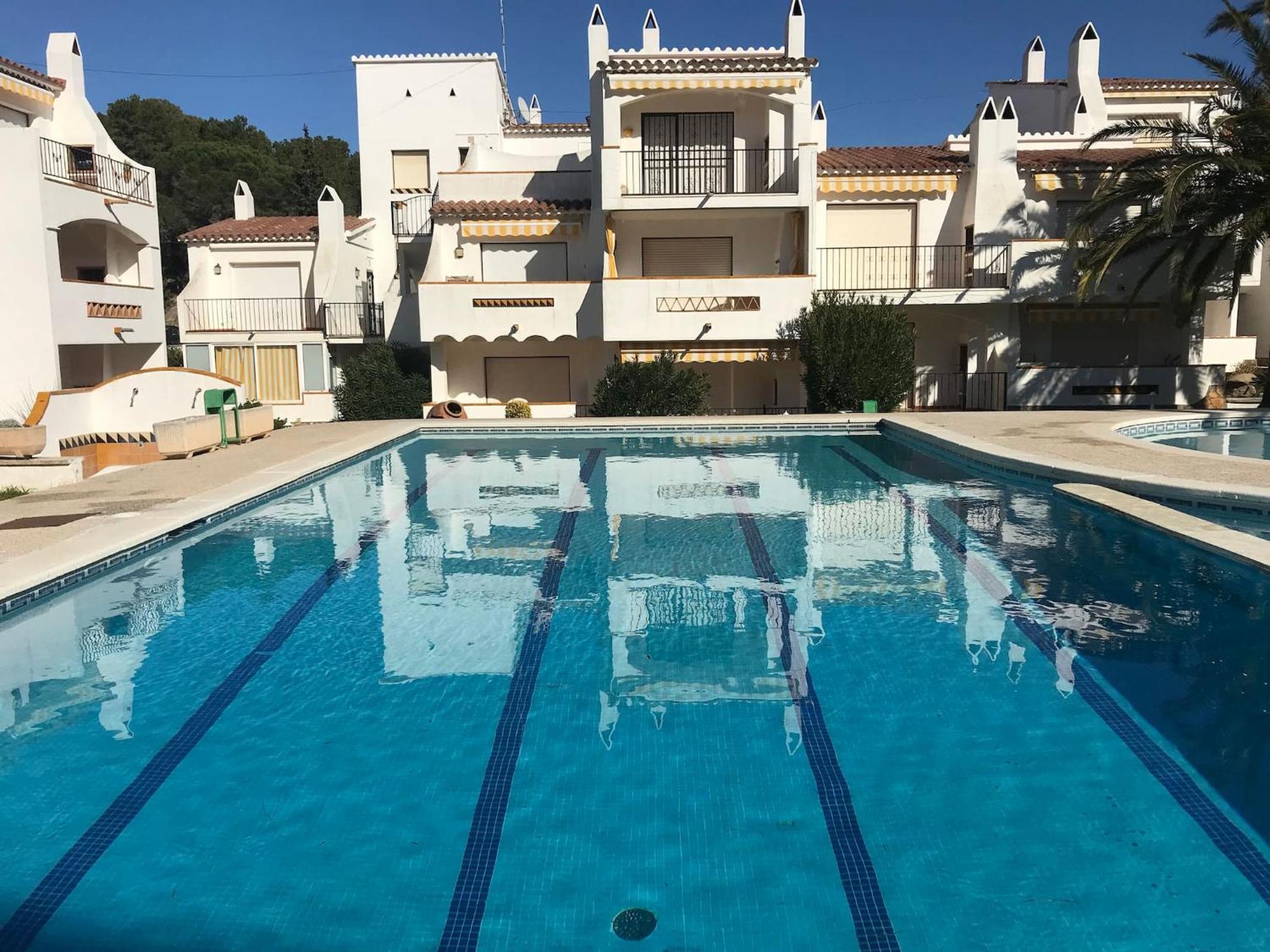 Apartamento En Roses Parking Y Piscina Comunitaria المظهر الخارجي الصورة